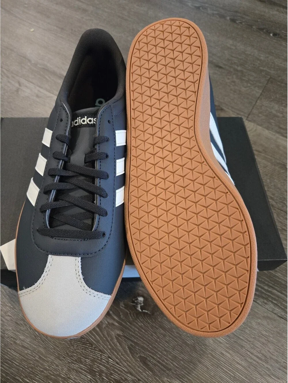 adidas VL Court Base JS4115 Mens 9.5 Black White Gum Sneakers New in Box